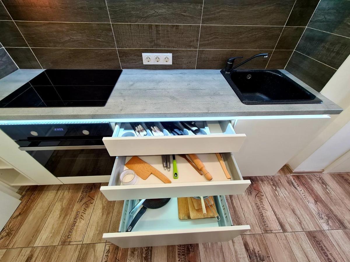 Best Apartment Central Hunedoara Ngoại thất bức ảnh