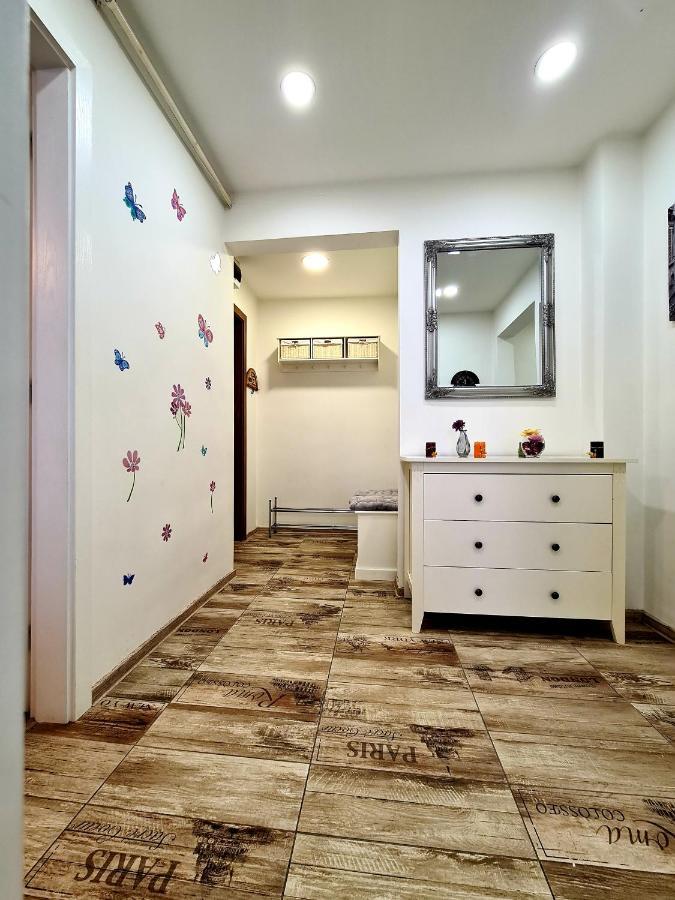 Best Apartment Central Hunedoara Ngoại thất bức ảnh