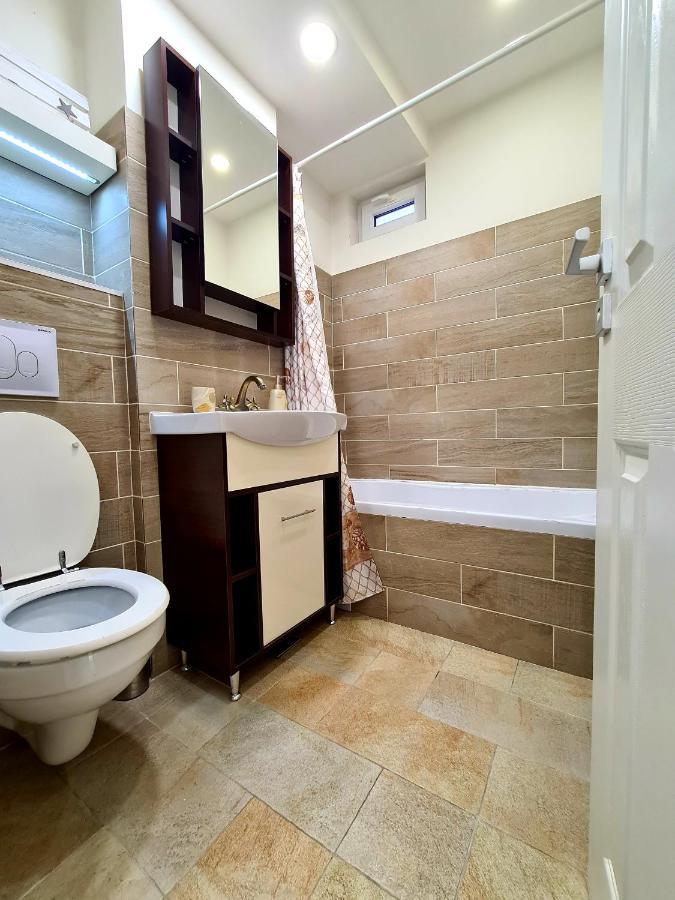Best Apartment Central Hunedoara Ngoại thất bức ảnh