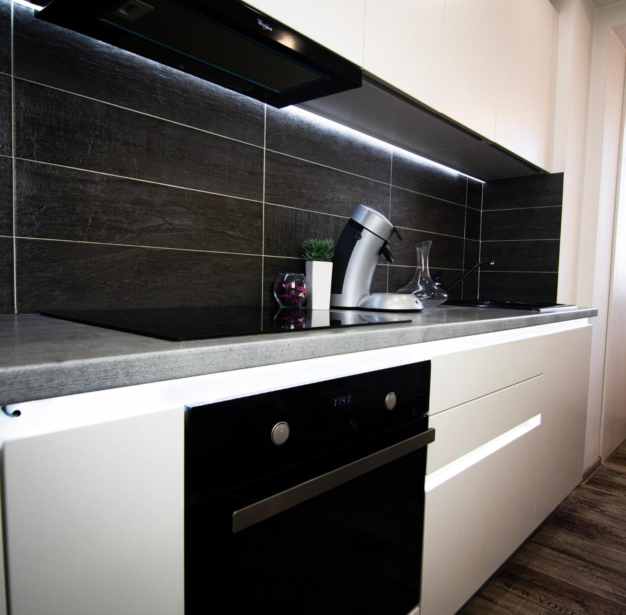 Best Apartment Central Hunedoara Ngoại thất bức ảnh